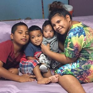 Meet your Posher, Rona